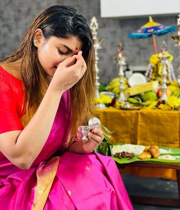 ரசிகர்கள் எல்லாம் குழப்பத்தில்