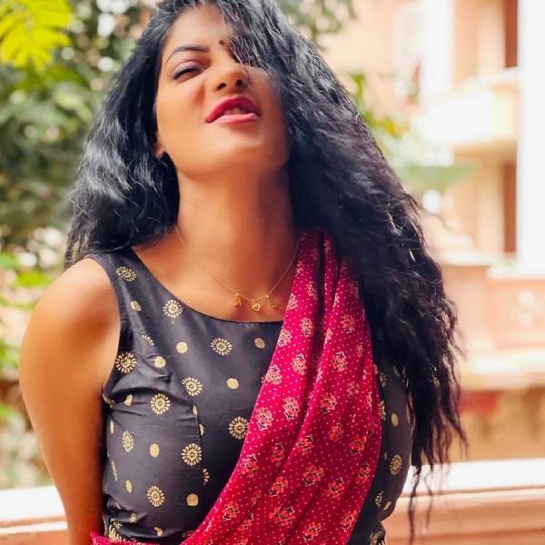 ரசிகர்களை கவர்ந்த புஷ்பா