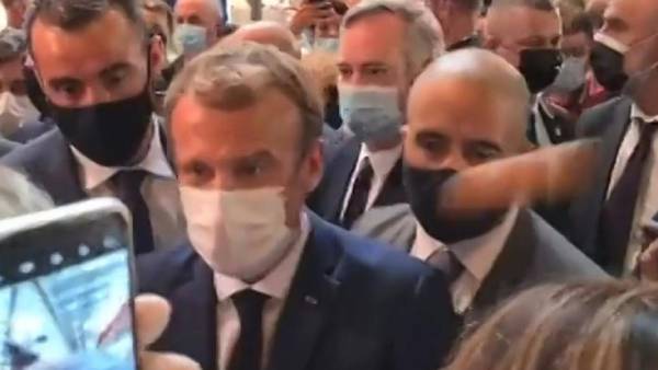 முட்டைவீச்சு