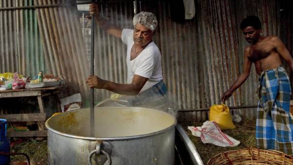  அவசர நிலை பிரகடனம் 