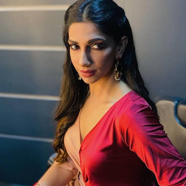 ரேடியோ ஜாக்கியாக அறிமுகம் ரேடியோ ஜாக்கியாக அறிமுகம்