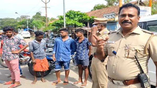 ஆய்வாளர்கள் 