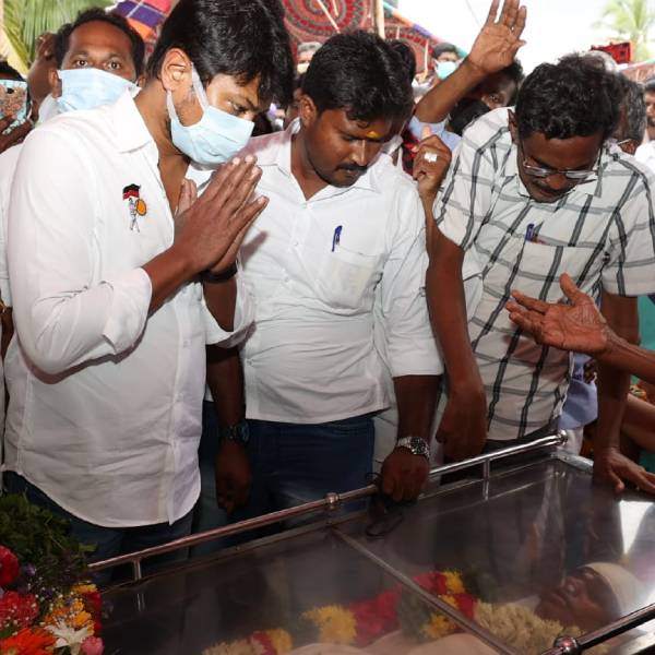 சேலம் மாணவர் சேலம் மாணவர்