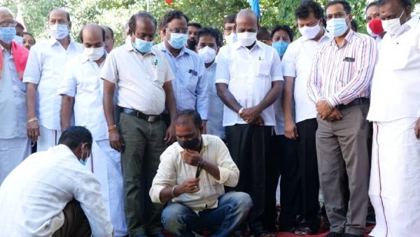 மெகா தடுப்பூசி முகாம் மெகா தடுப்பூசி முகாம்