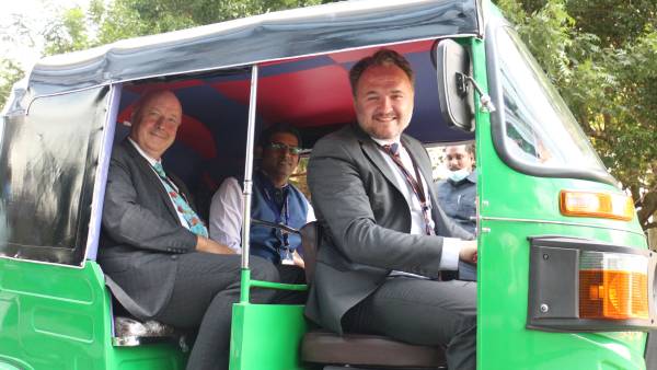 5 பில்லியன் டாலர் 