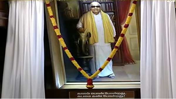 Brother stabbed in the chest by crowbar: Karunanidhi refuses to place idol: Idol controversy is a view Brother stabbed in the chest by crowbar: Karunanidhi refuses to place idol: Idol controversy is a view