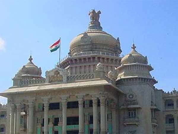  வழக்குகள்