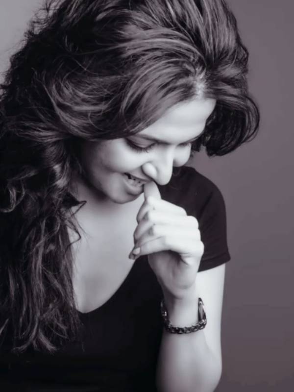 படபடவென வார்த்தைகள் சிதறுதே 