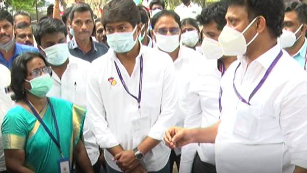 மாணவர்கள் மாணவர்கள்