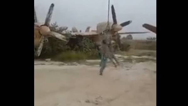 துள்ளி குதித்து ஆட்டம் 