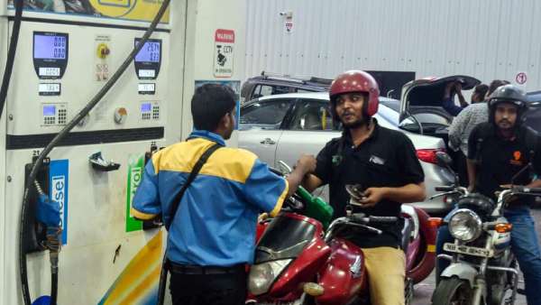 1.5 ஆண்டுகள் 1.5 ஆண்டுகள்