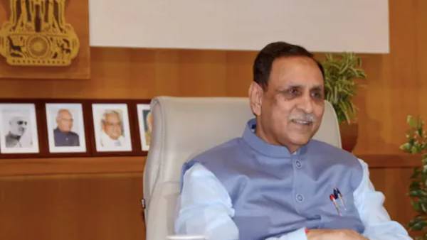 நீதிமன்றத்தில் குட்டு நீதிமன்றத்தில் குட்டு