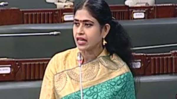 விஜயதாரணி பேச முயற்சி 