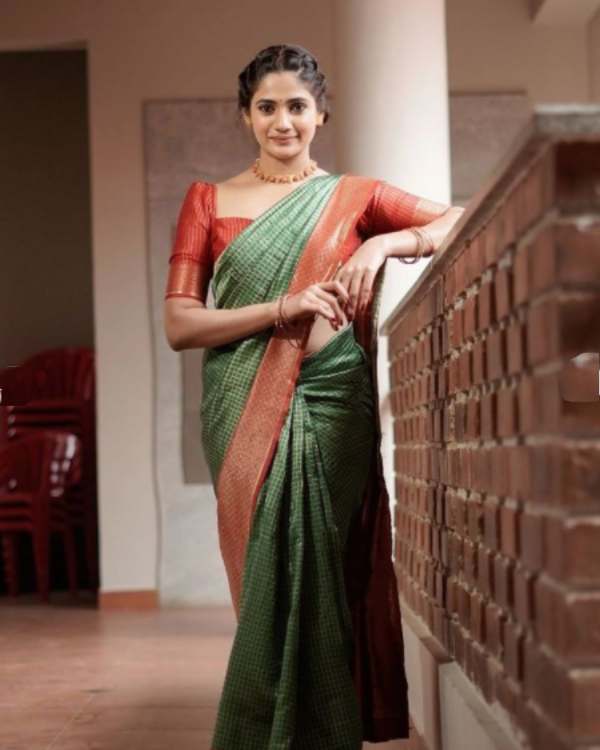 கலரு சும்மா தூக்குது