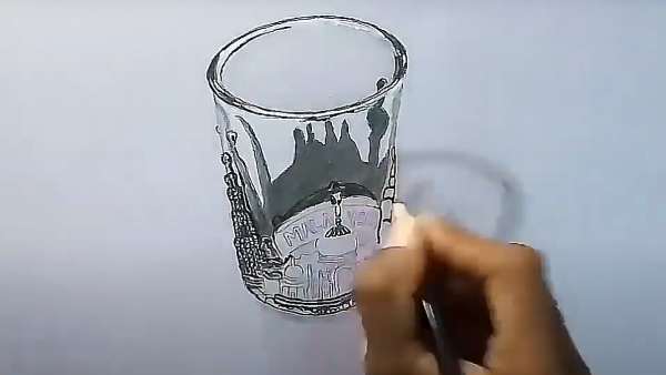 ஓவியம் வரையும் முதல் ஓவியர் 