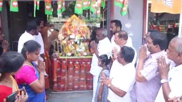 தவறில்லை 