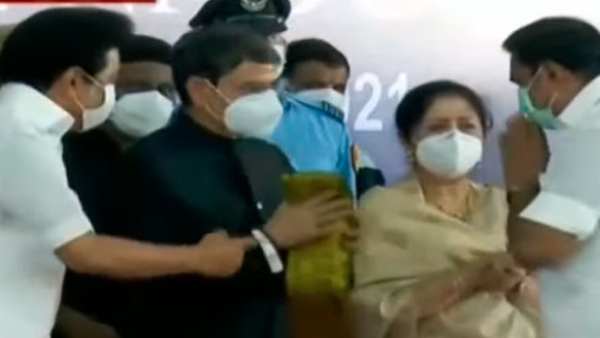 எடப்பாடியை அறிமுகம் செய்த ஸ்டாலின்