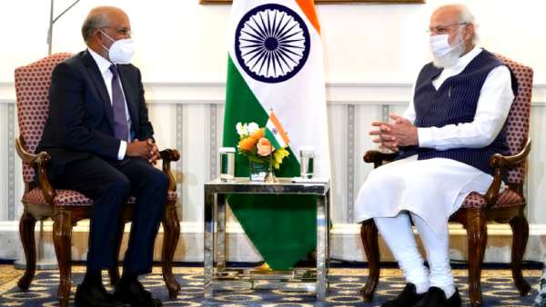 அடோப் சாந்தனு நாராயண் 