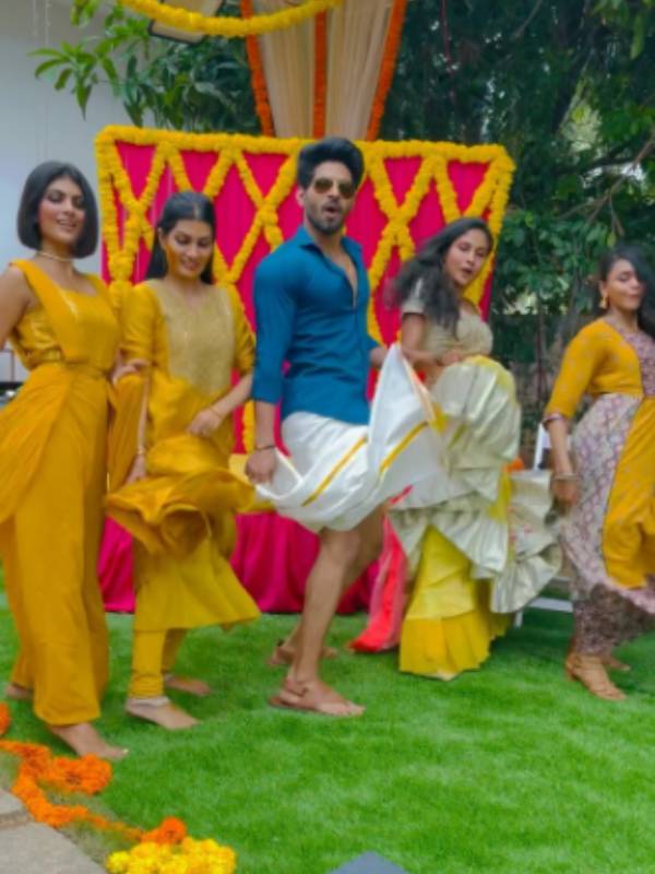 வேஷ்டி சட்டையில் கலக்கல்