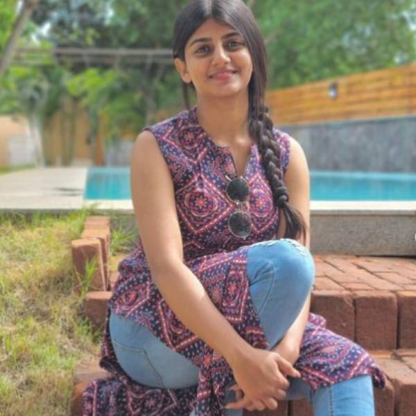 தனுஷ் படத்தில் அறிமுகம்