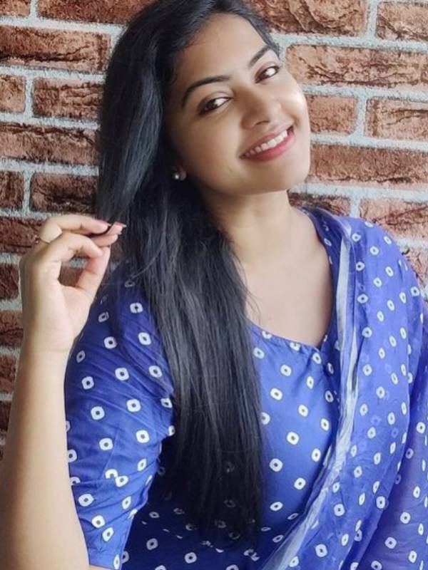 அழகால் அசத்தல்