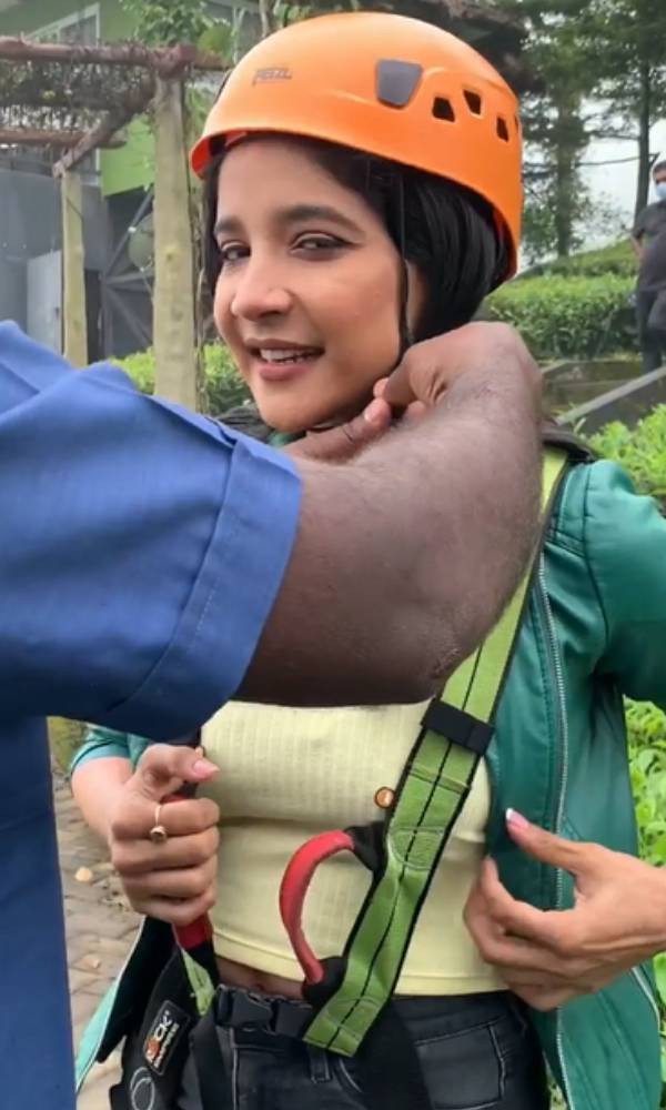 வெயிட்டான காட்சிகள்