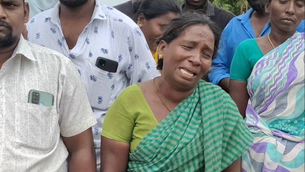 கதறி அழுதனர் 