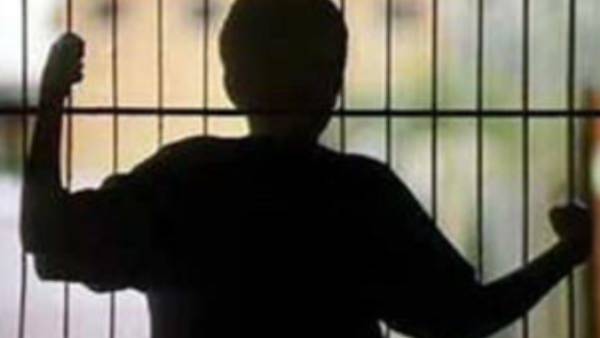 இளம் குற்றவாளிகள் இளம் குற்றவாளிகள்