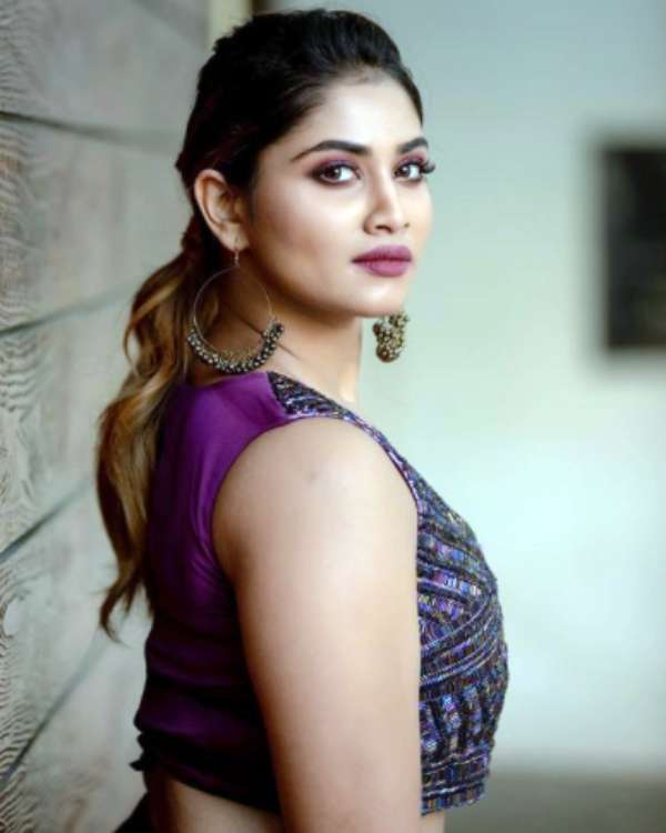 சீரியலுக்கு டாட்டா 