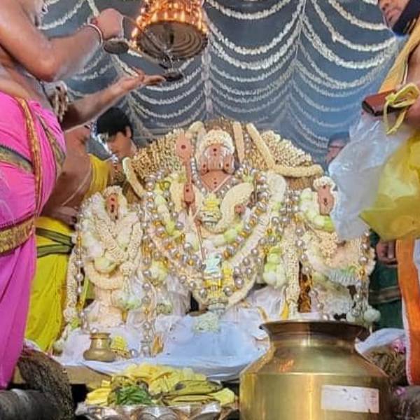 சண்முகர் தரிசனம் 