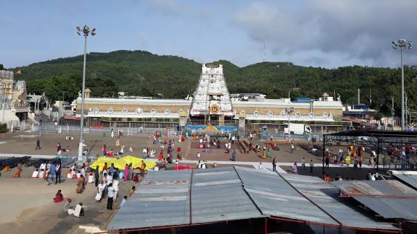 திருமலை திருப்பதி கோவில் 