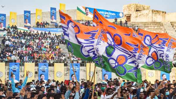 கொத்து கொத்தாக கட்சி தாவல் கொத்து கொத்தாக கட்சி தாவல்