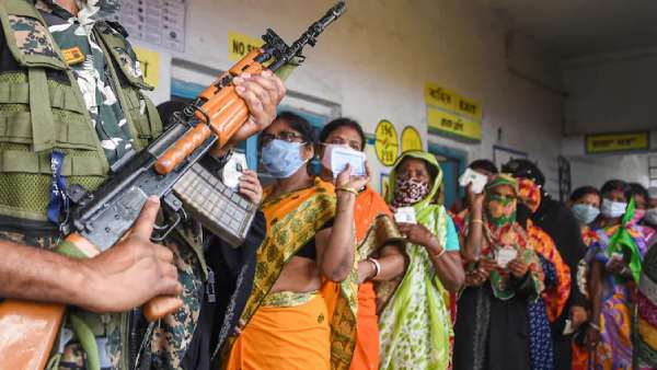 விறுவிறு வாக்குப் பதிவு விறுவிறு வாக்குப் பதிவு