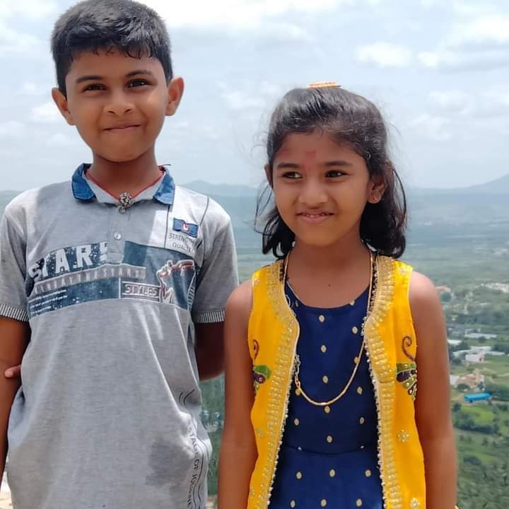 Children die in accident ...Couple decides to die..husband who saved his wife at the last moment