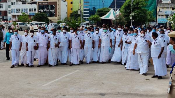  வெளிநடப்பு