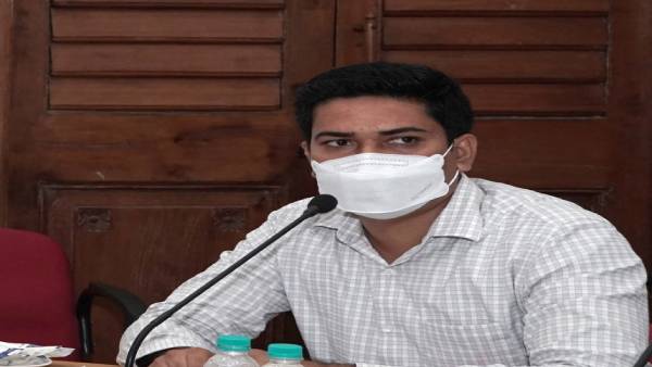 புகார்கள் புகார்கள்