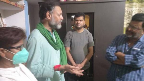 லக்கிம்பூரில் யோகேந்திர யாதவ் லக்கிம்பூரில் யோகேந்திர யாதவ்