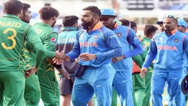 இந்தியா, பாகிஸ்தான் போட்டி 