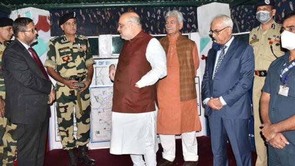  காஷ்மீர் வந்தார்