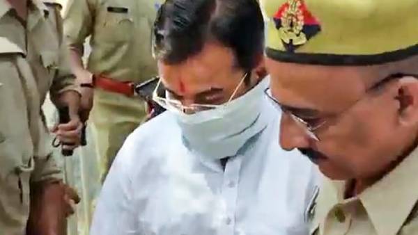 கைது காரணம் 