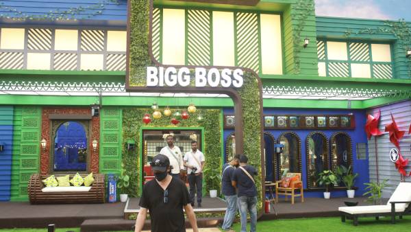 எது உண்மைன்னு தெரியலையே 