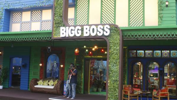 பிரபலமடைந்த மிலா 