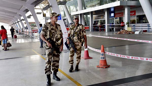 அதிகாரியை விசாரிக்கிறோம் 