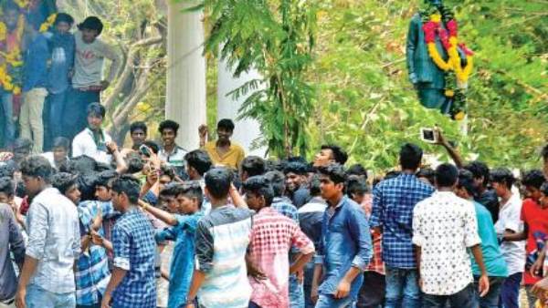  சக பயணிகள்