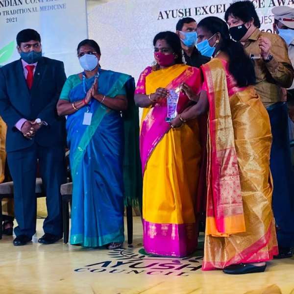 தமிழிசை சவுந்திரராஜன் தமிழிசை சவுந்திரராஜன்