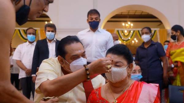 Subramanian Swamy participated in Navratri function at Rajapaksa house 