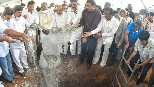 புனித்தின் இறுதிச் சடங்கு 