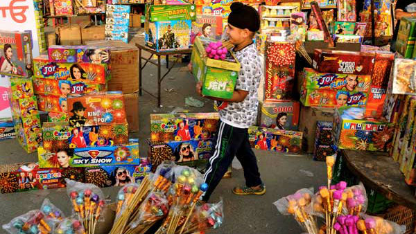 அரசுக்கும் வருவாய் இழப்பு 