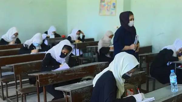  சாதாரண பெண்கள்