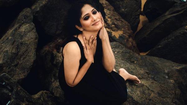 ரசிகர்களின் பேராதரவு